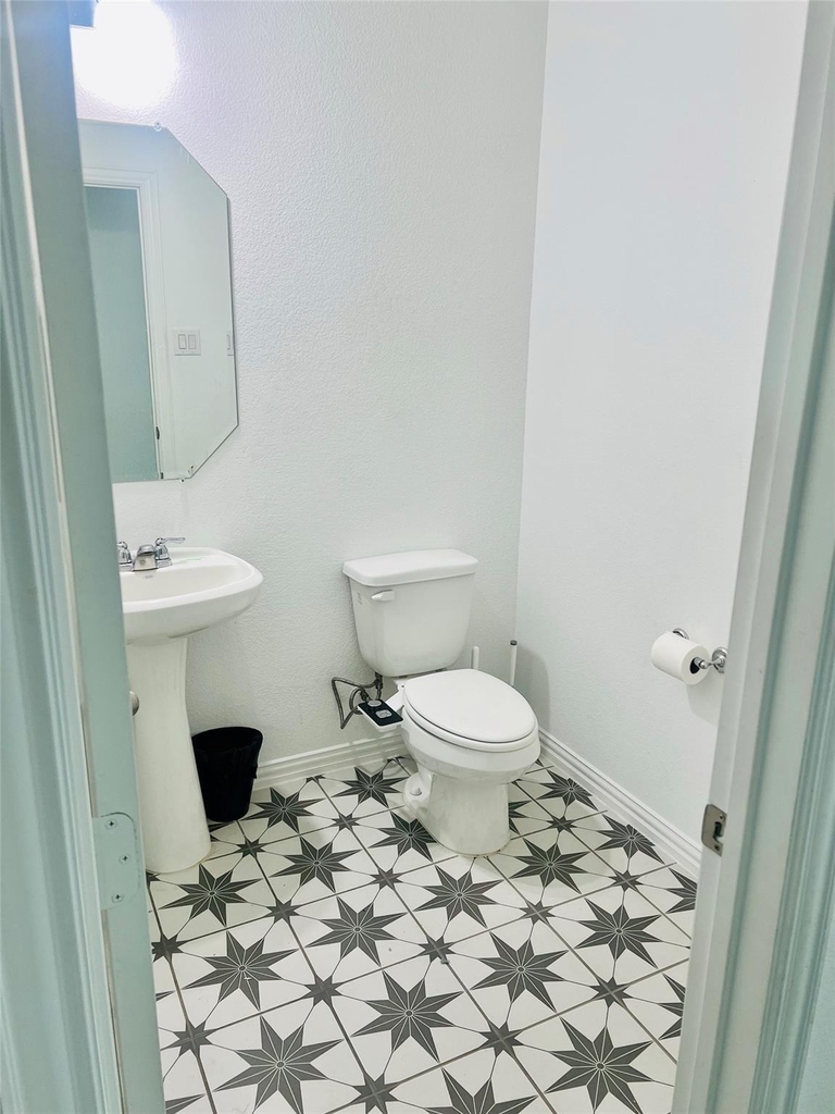 3908 Burks Court - Photo 9