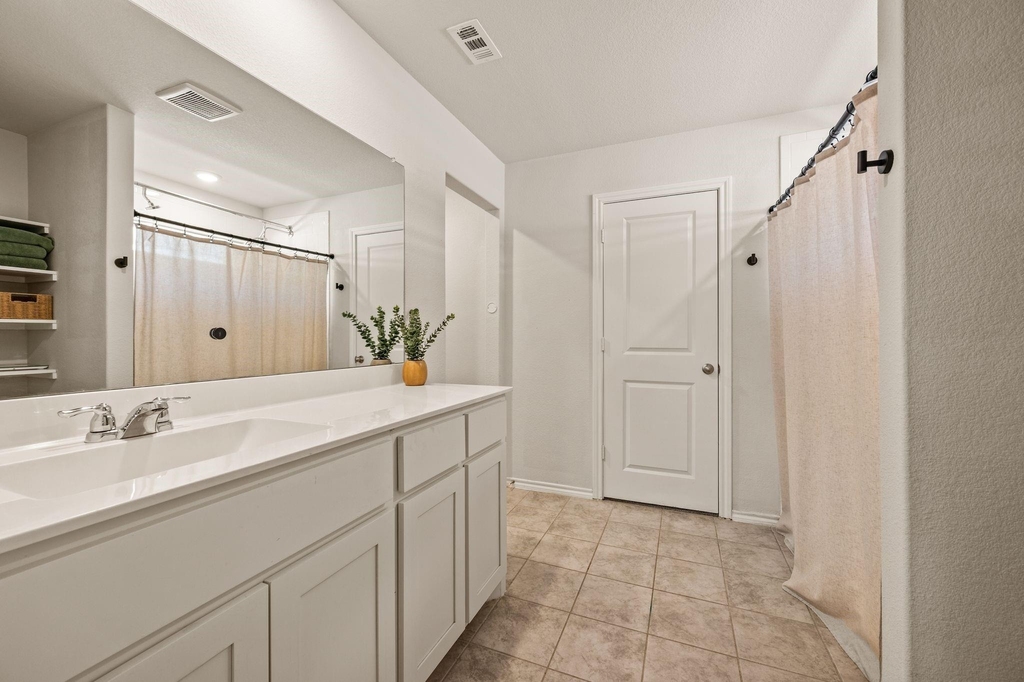 3132 Newfield Court - Photo 14