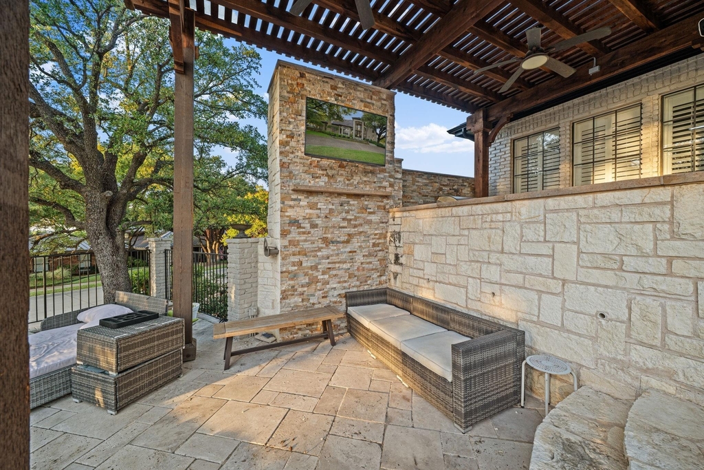 100 Krohn Court - Photo 11