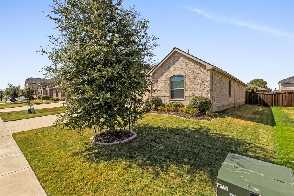 3113 Kaufman Court - Photo 2