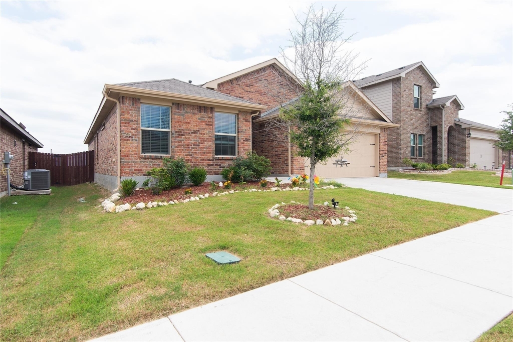 10125 Clemmons Road - Photo 2