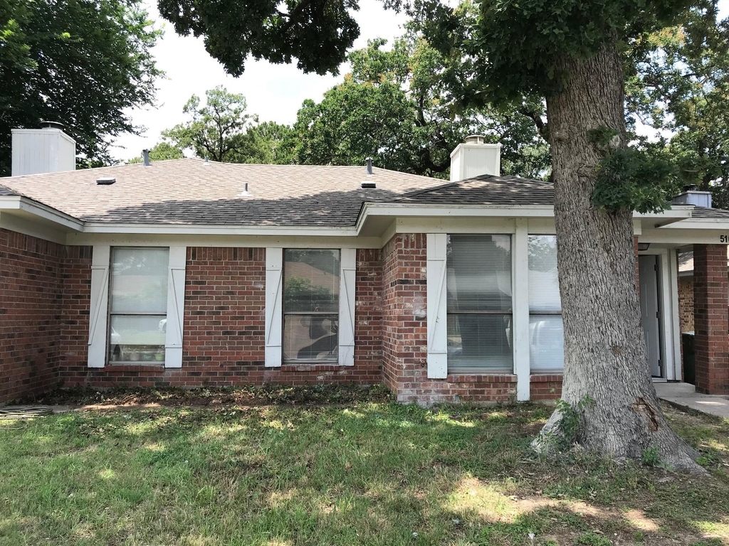 514 Mcqueary Street - Photo 1