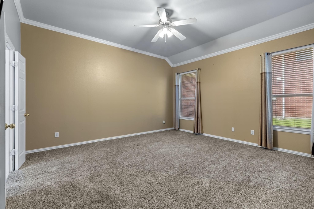 2600 Oakland Hills Drive - Photo 9