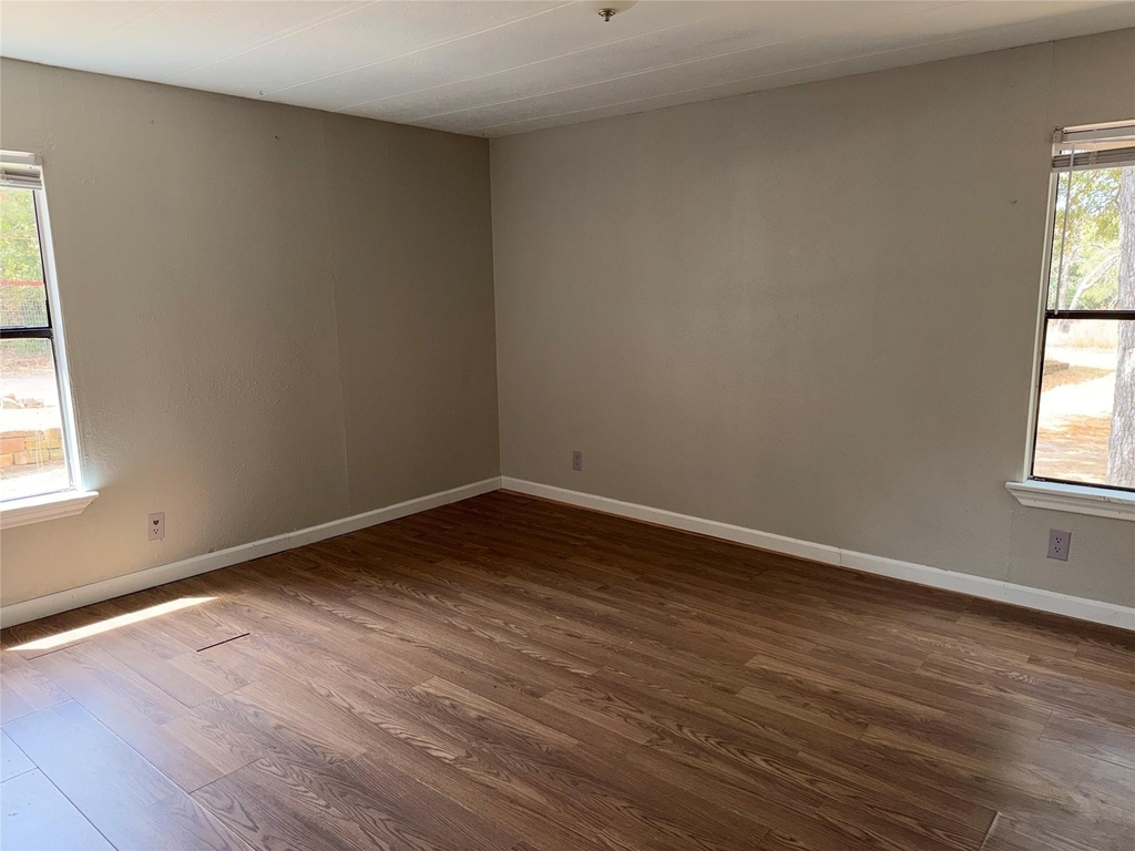 613 Private Road 4369 - Photo 4