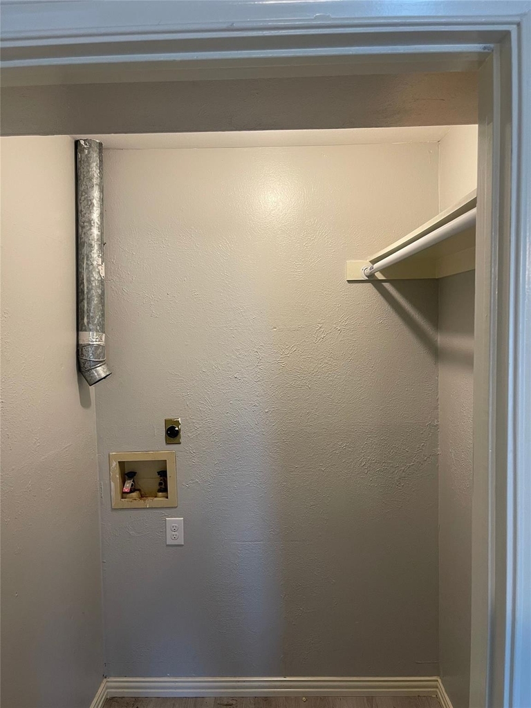 5826 Sandhurst Lane - Photo 12