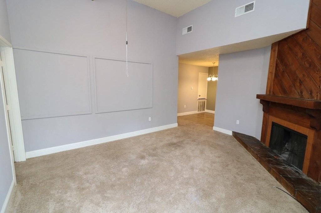 9696 Walnut Street - Photo 2
