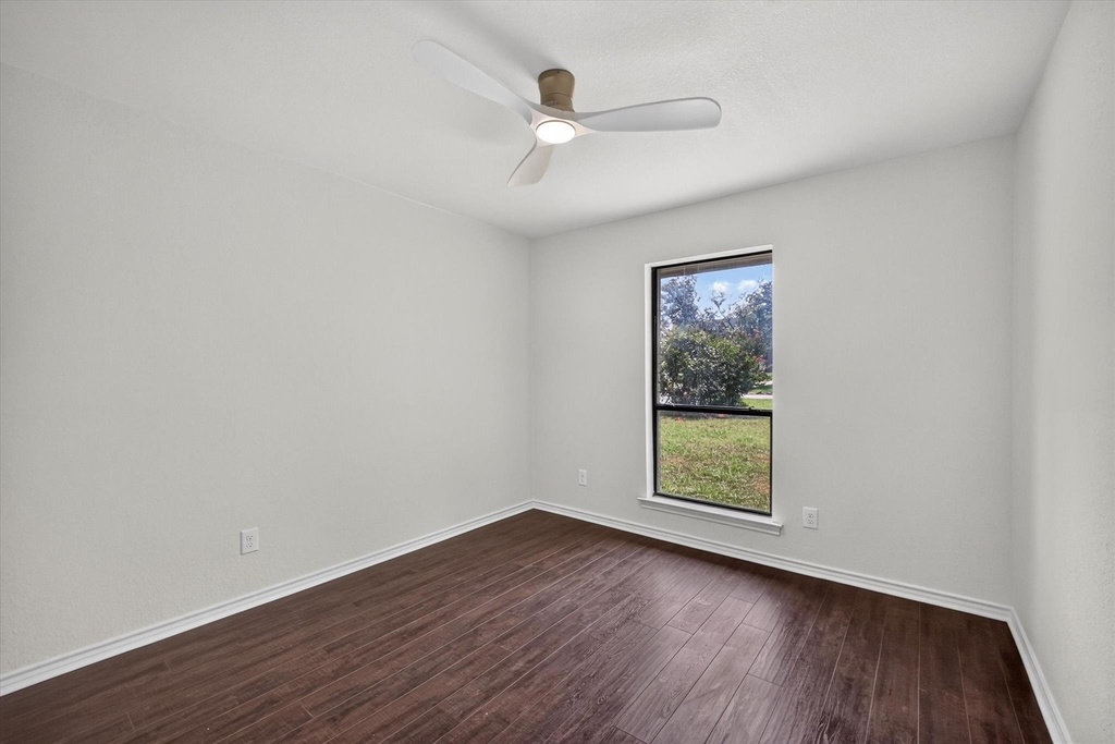 3505 Larkin Lane - Photo 6
