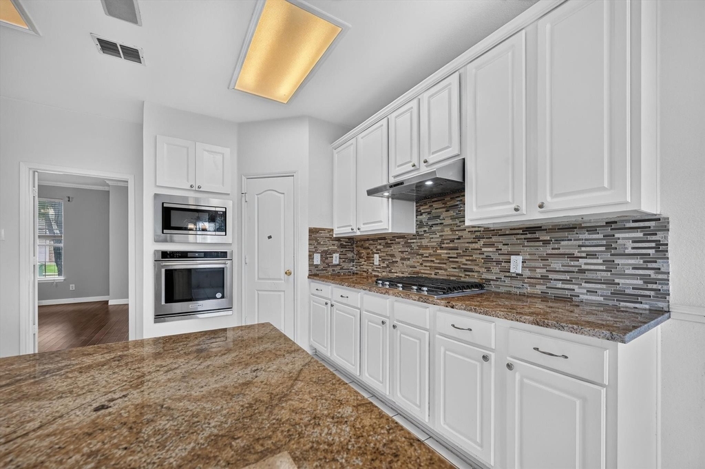 5101 Timberland Parkway - Photo 6