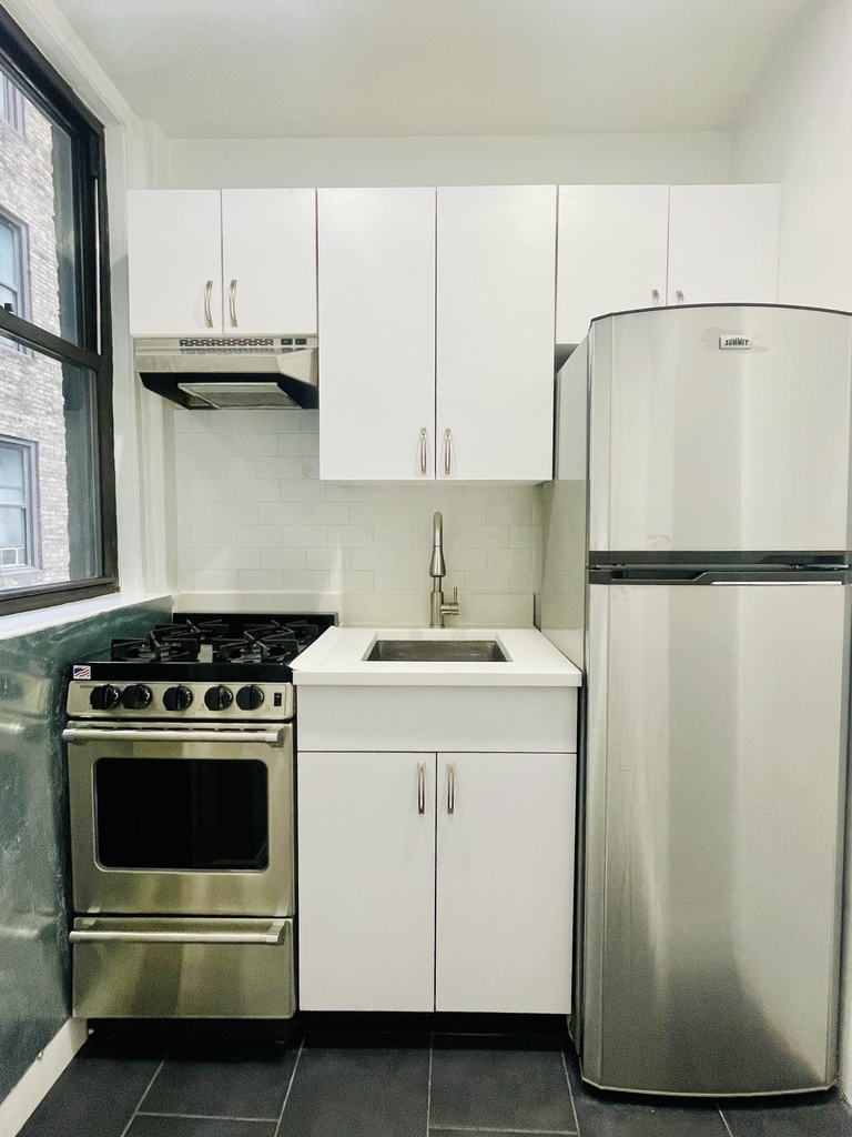 140 East 46th Street  - Photo 1