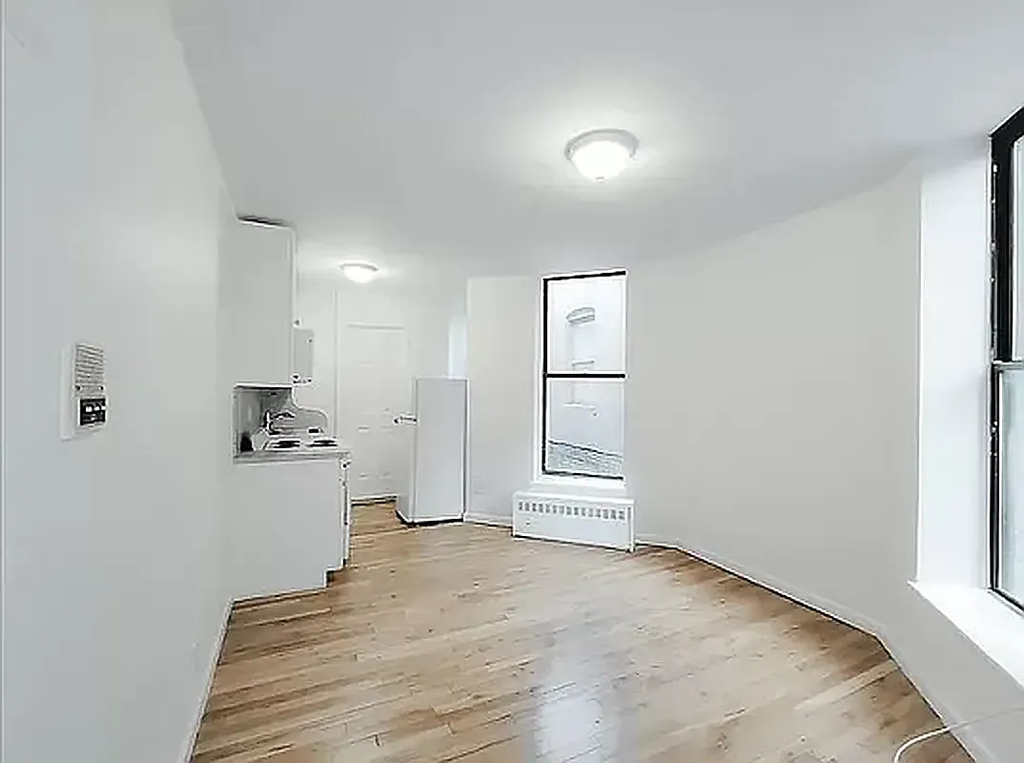 951 Amsterdam Avenue - Photo 0