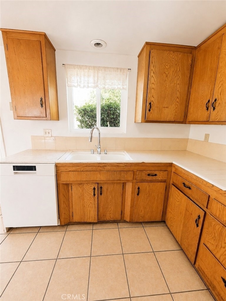 9635 Broadway - Photo 10