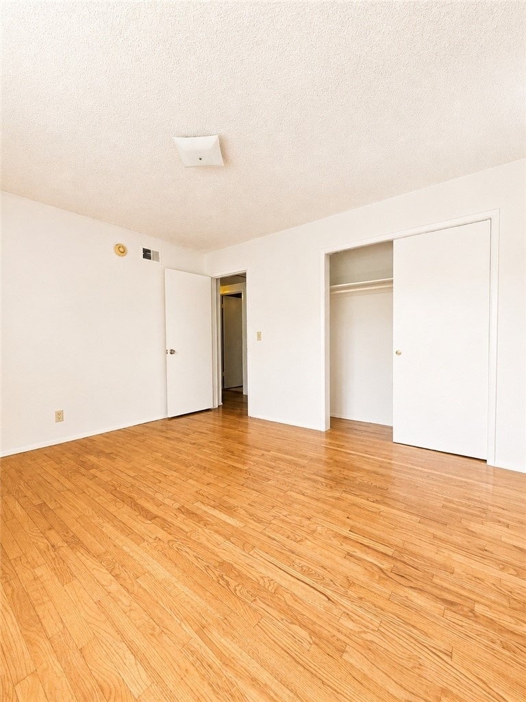 9635 Broadway - Photo 15