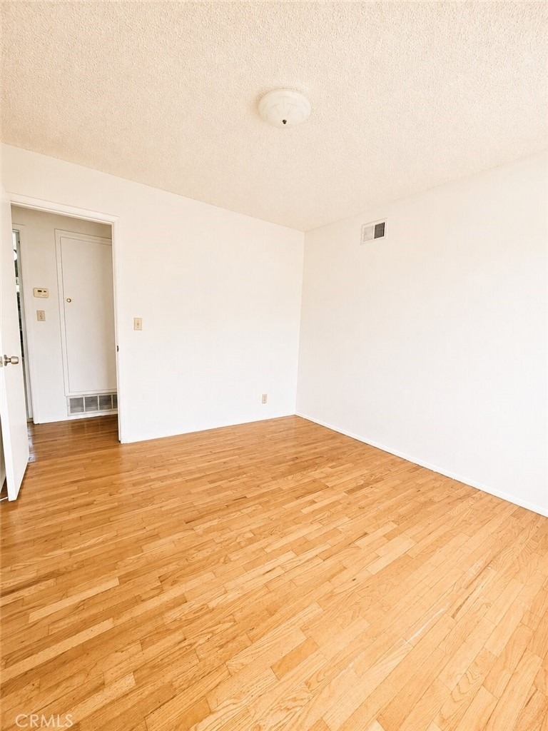 9635 Broadway - Photo 17