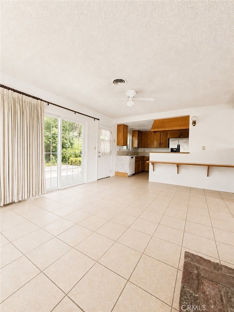 9635 Broadway - Photo 7