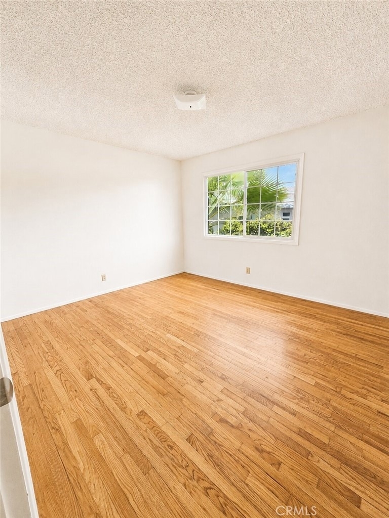 9635 Broadway - Photo 21