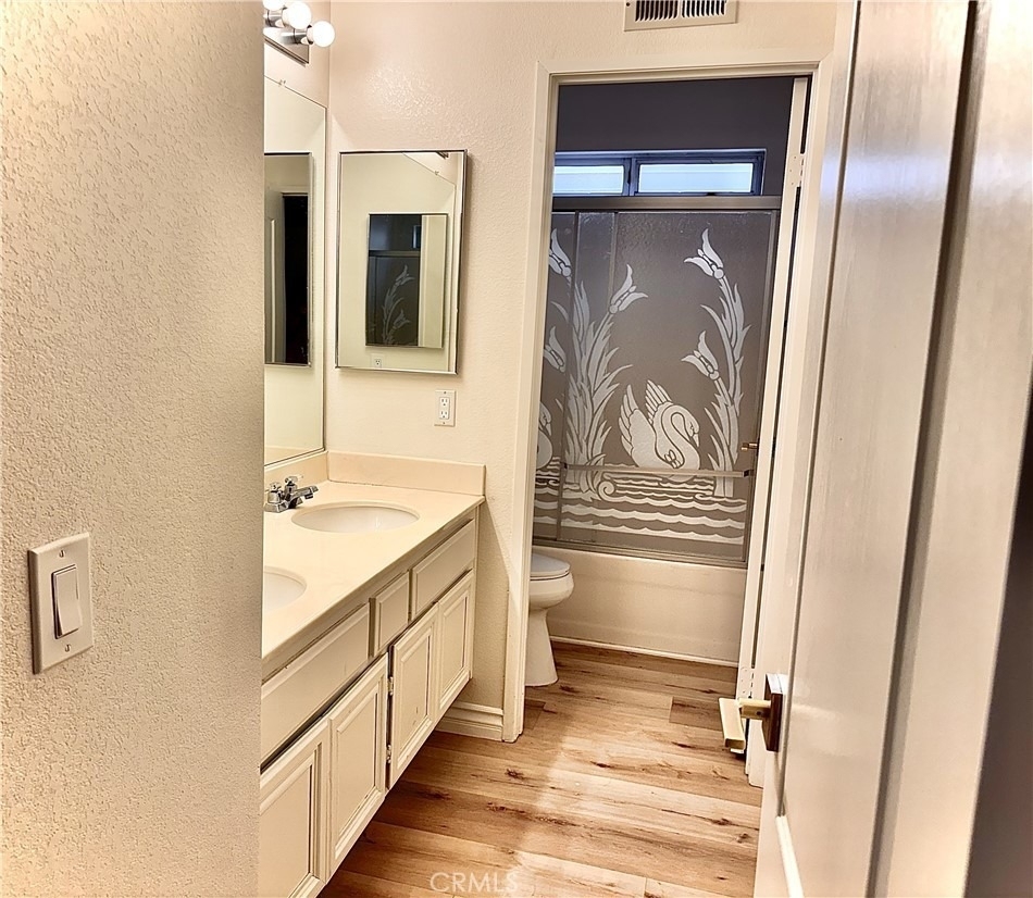 1217 Avenida Roundelay - Photo 2