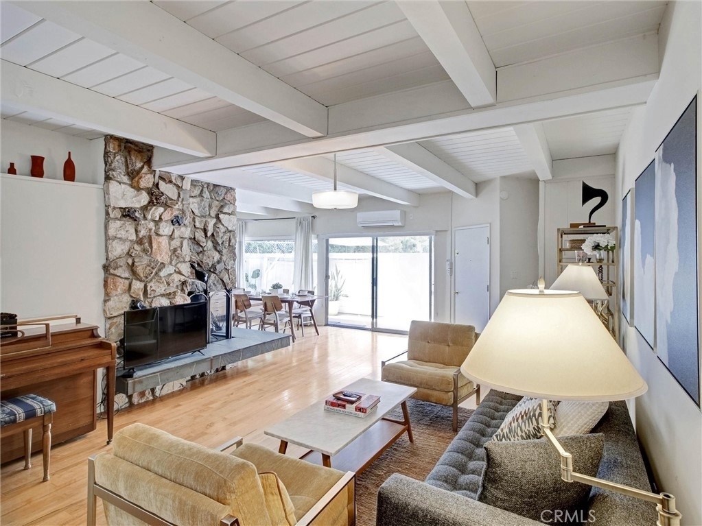 4268 Troost Avenue - Photo 11