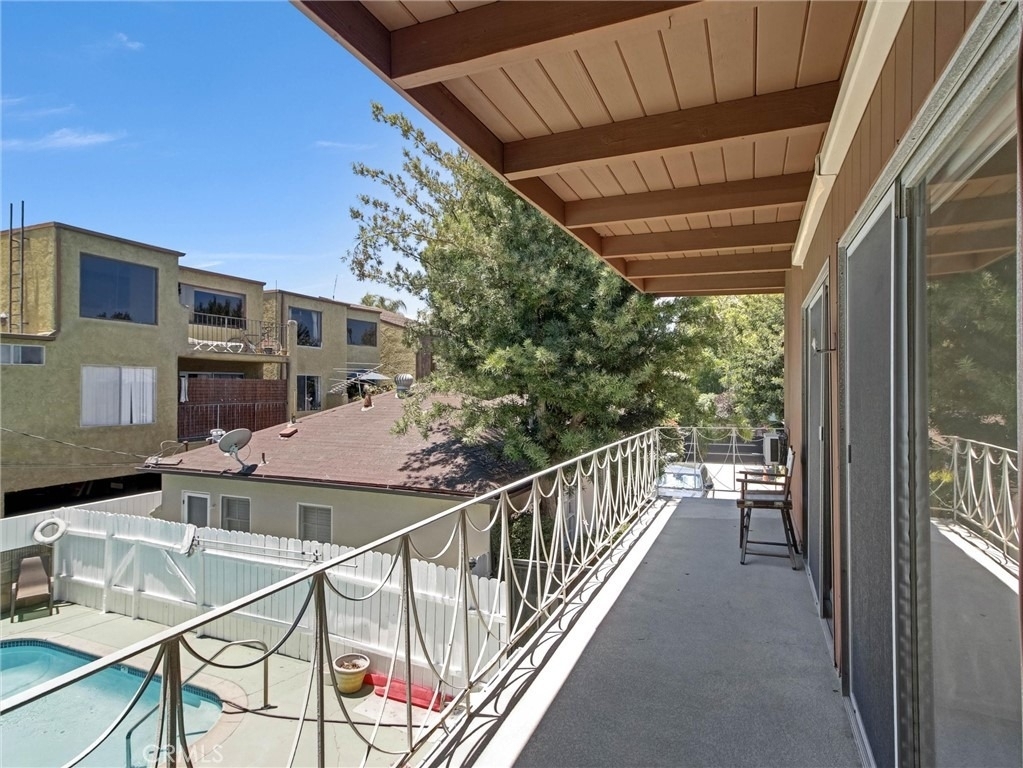 4268 Troost Avenue - Photo 30