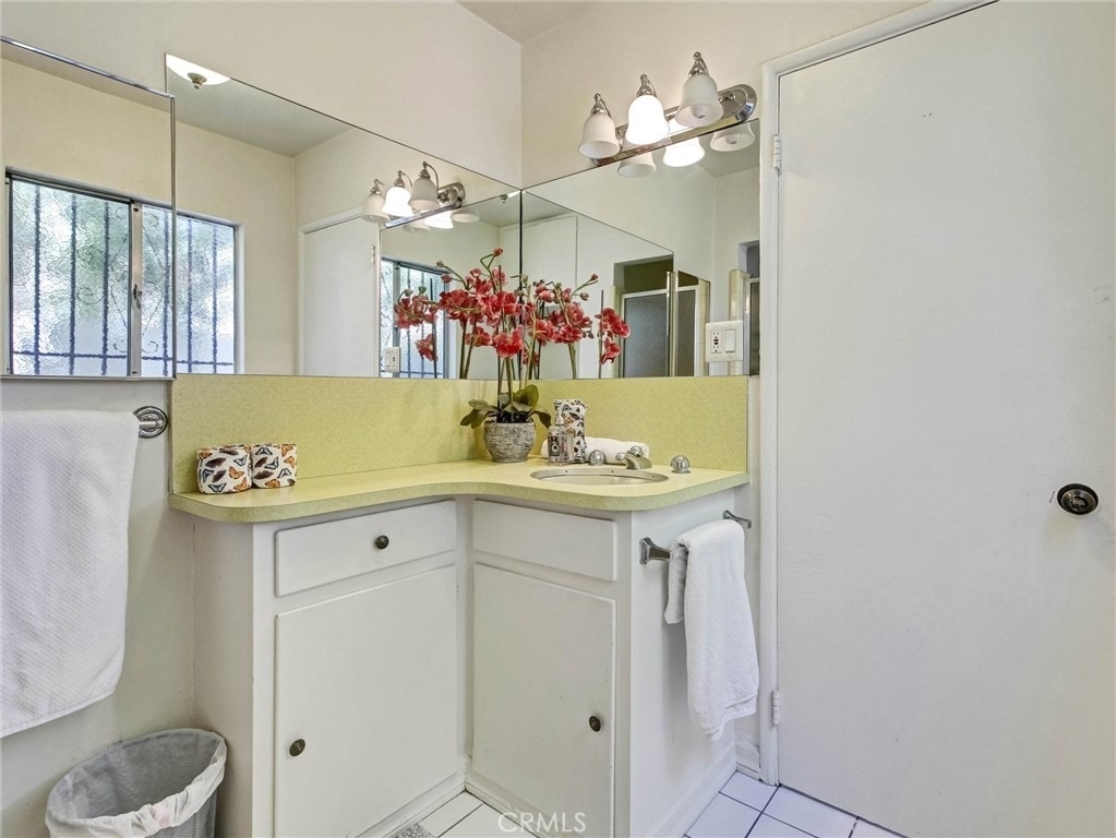 4268 Troost Avenue - Photo 16