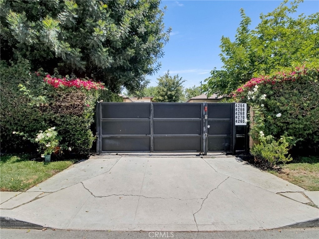 4268 Troost Avenue - Photo 35