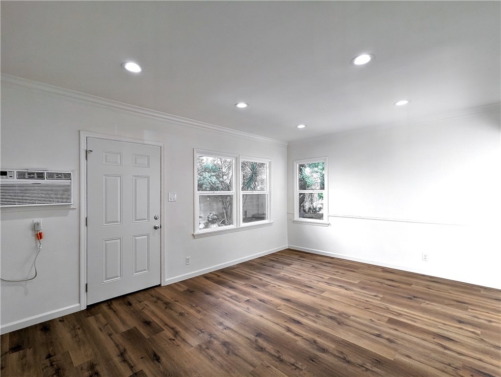 10931 Whipple Street - Photo 6