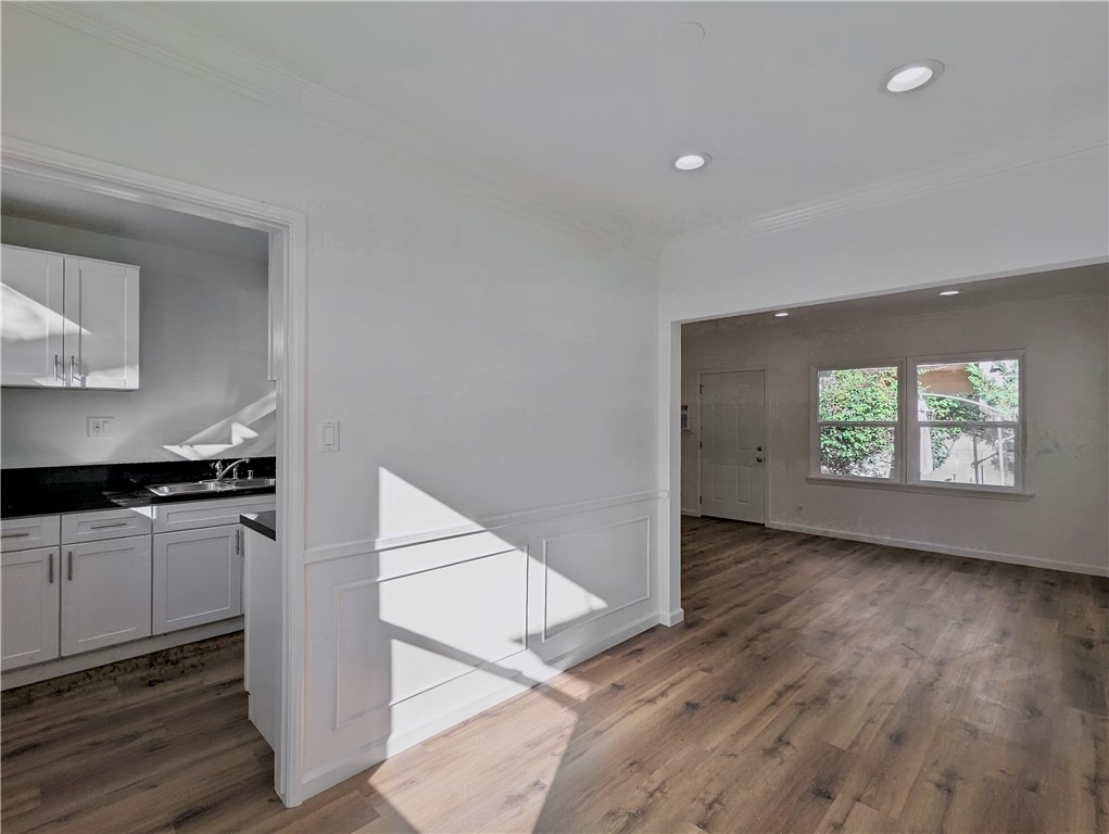 10931 Whipple Street - Photo 8