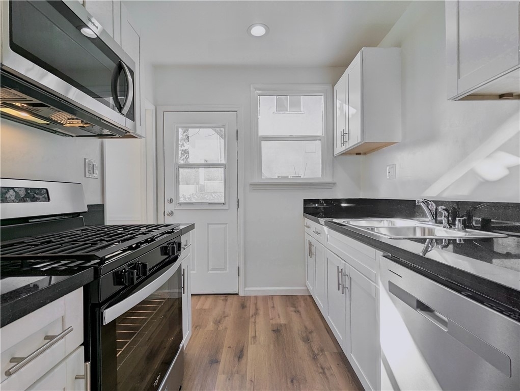10931 Whipple Street - Photo 3
