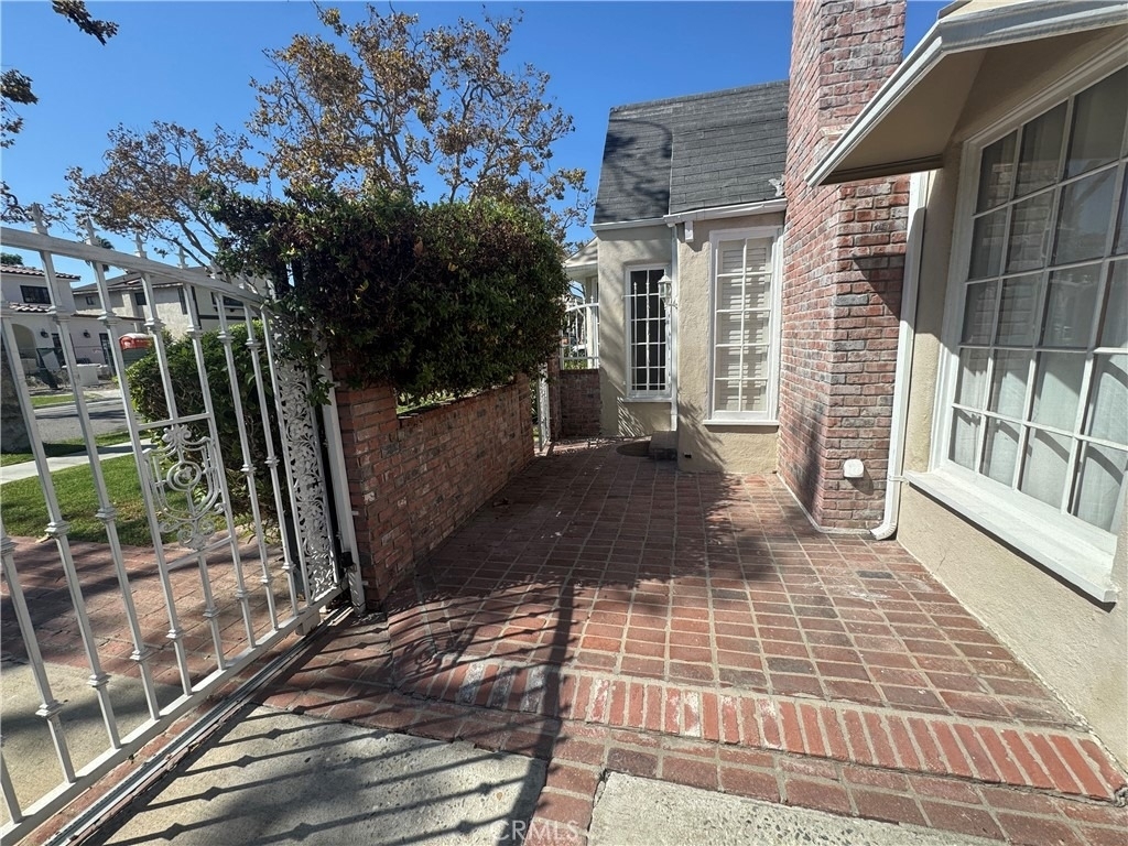 446 S La Peer Drive - Photo 35