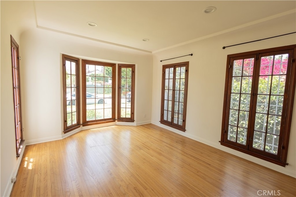 446 S La Peer Drive - Photo 7