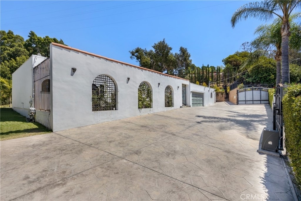 3092 Laurel Canyon Boulevard - Photo 30