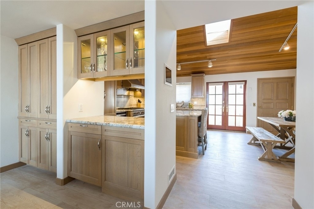 1110 Esplanade - Photo 17
