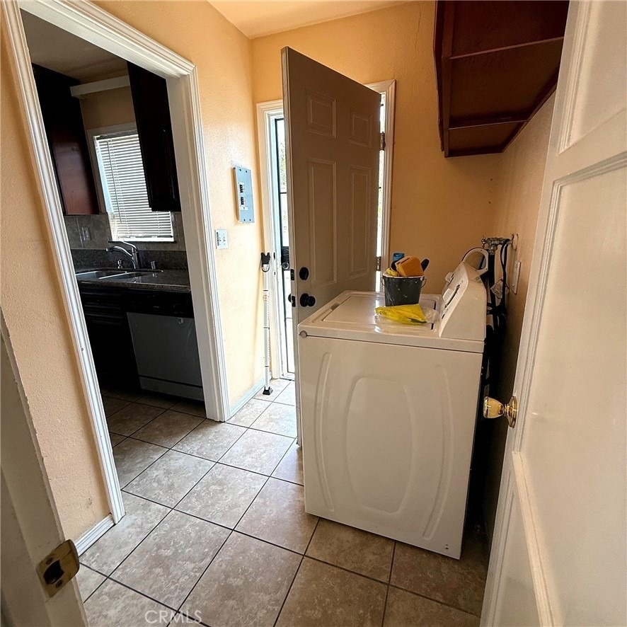 4586 W 142nd - Photo 6