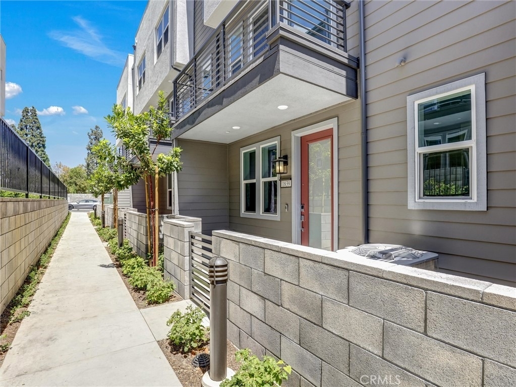 1839 Lychee St - Photo 2