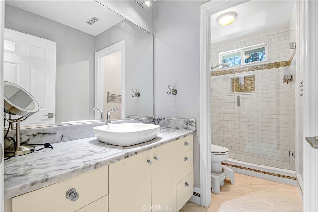 1530 Crestar Court - Photo 3