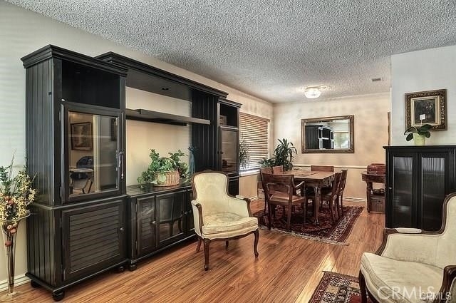 5538 Premiere Avenue - Photo 3