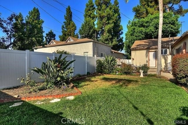 5538 Premiere Avenue - Photo 25