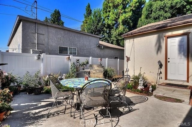 5538 Premiere Avenue - Photo 22