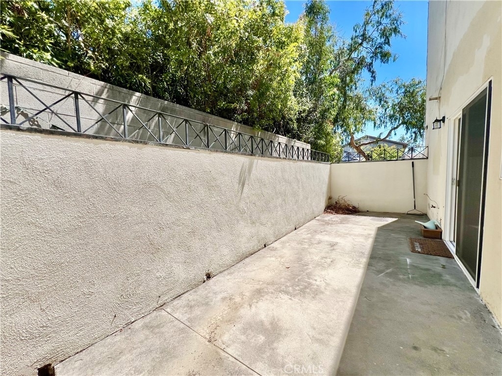 631 N Harvard Ave - Photo 10