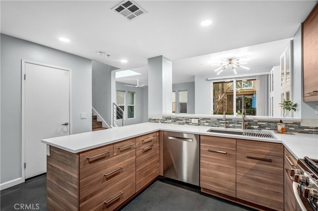 226 E Jeanette Lane - Photo 11