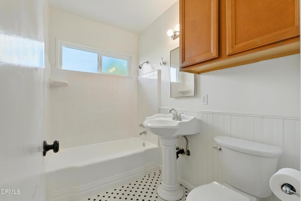 1545 1/2 Riverside Drive - Photo 14