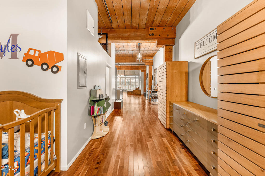 530 S Hewitt Street - Photo 25