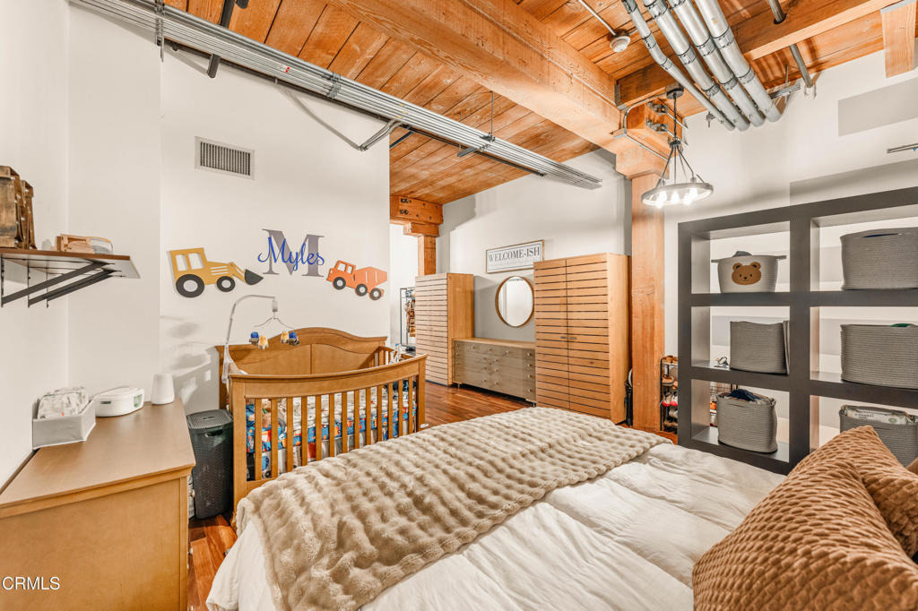 530 S Hewitt Street - Photo 26