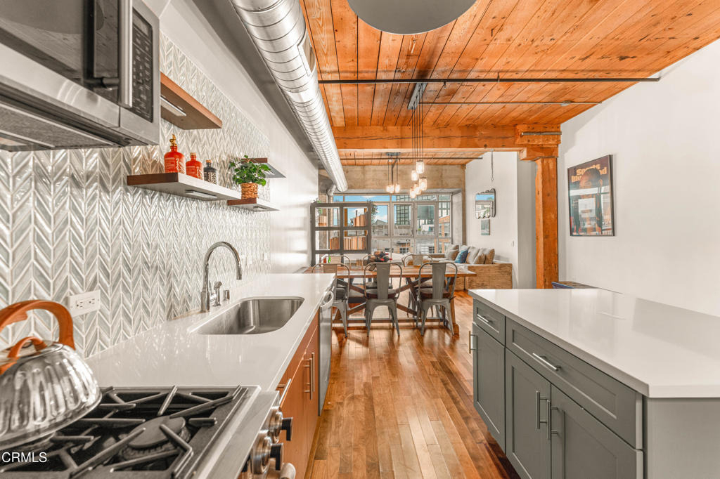530 S Hewitt Street - Photo 12