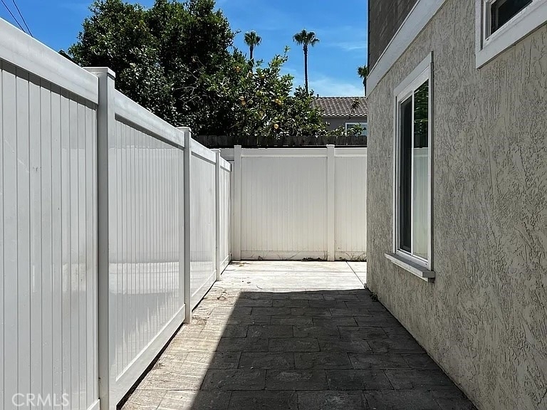 765 Florida Street - Photo 8