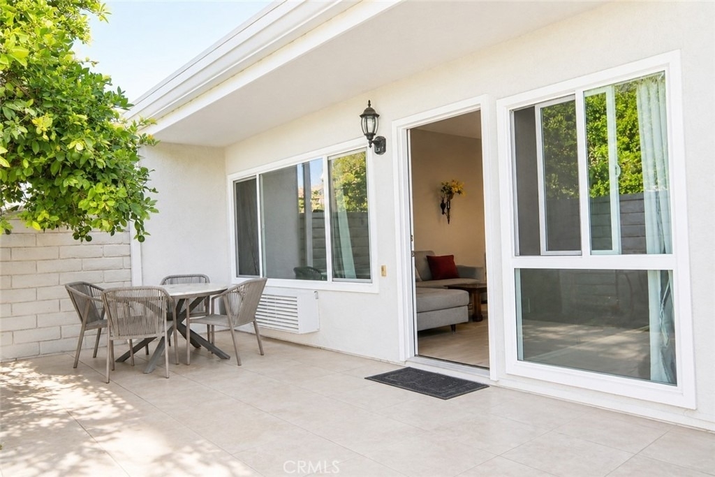 2131 Via Puerta - Photo 8