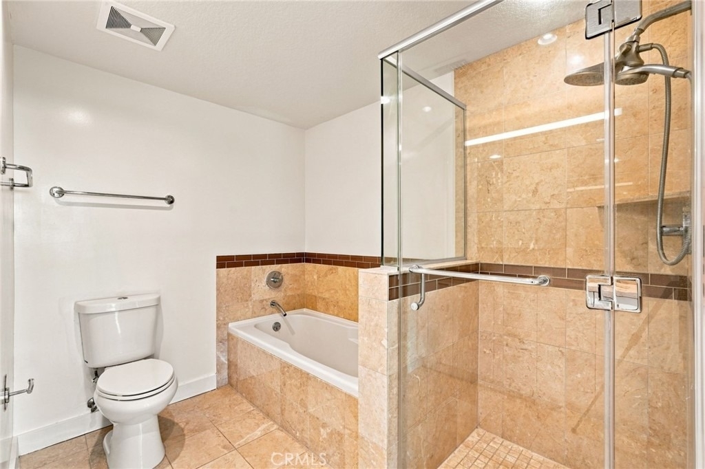 3141 Michelson - Photo 13