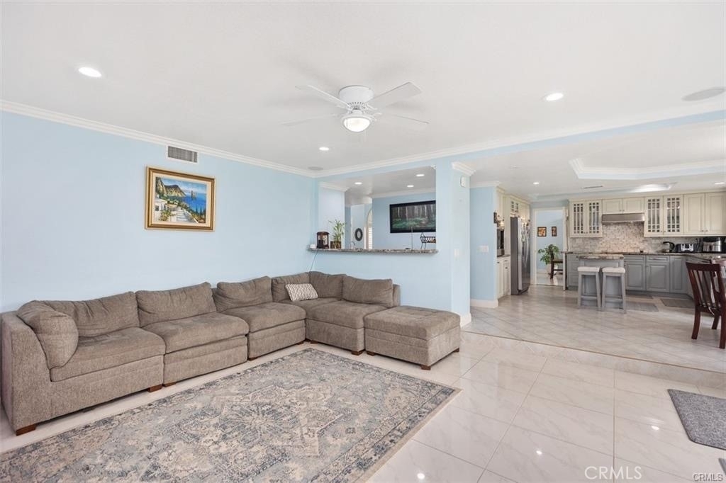 26 Danforth - Photo 22