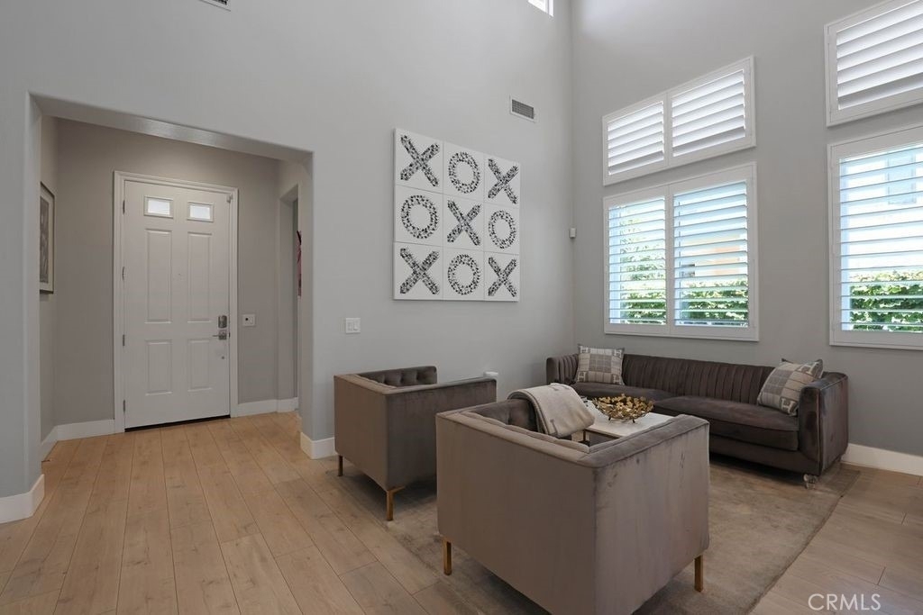 57 Laurelhurst - Photo 5