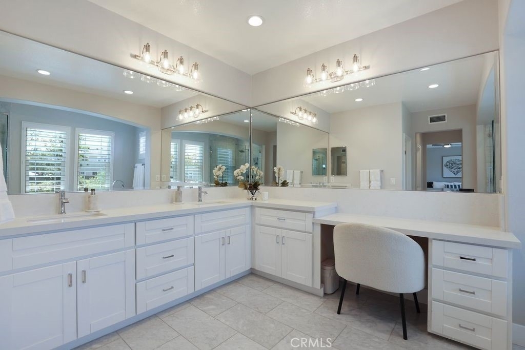 57 Laurelhurst - Photo 23