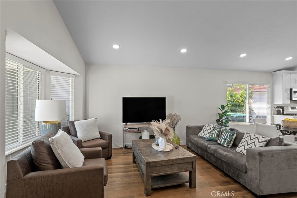 23020 Mansfield Lane - Photo 4